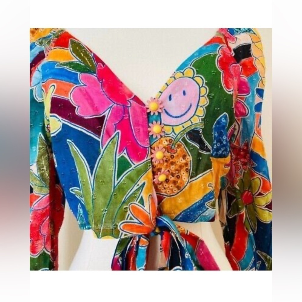 Farm Rio Deep-V Tie-Waist Top NWT Small 🍍🍓🌼🌸🌺 - Picture 6 of 13